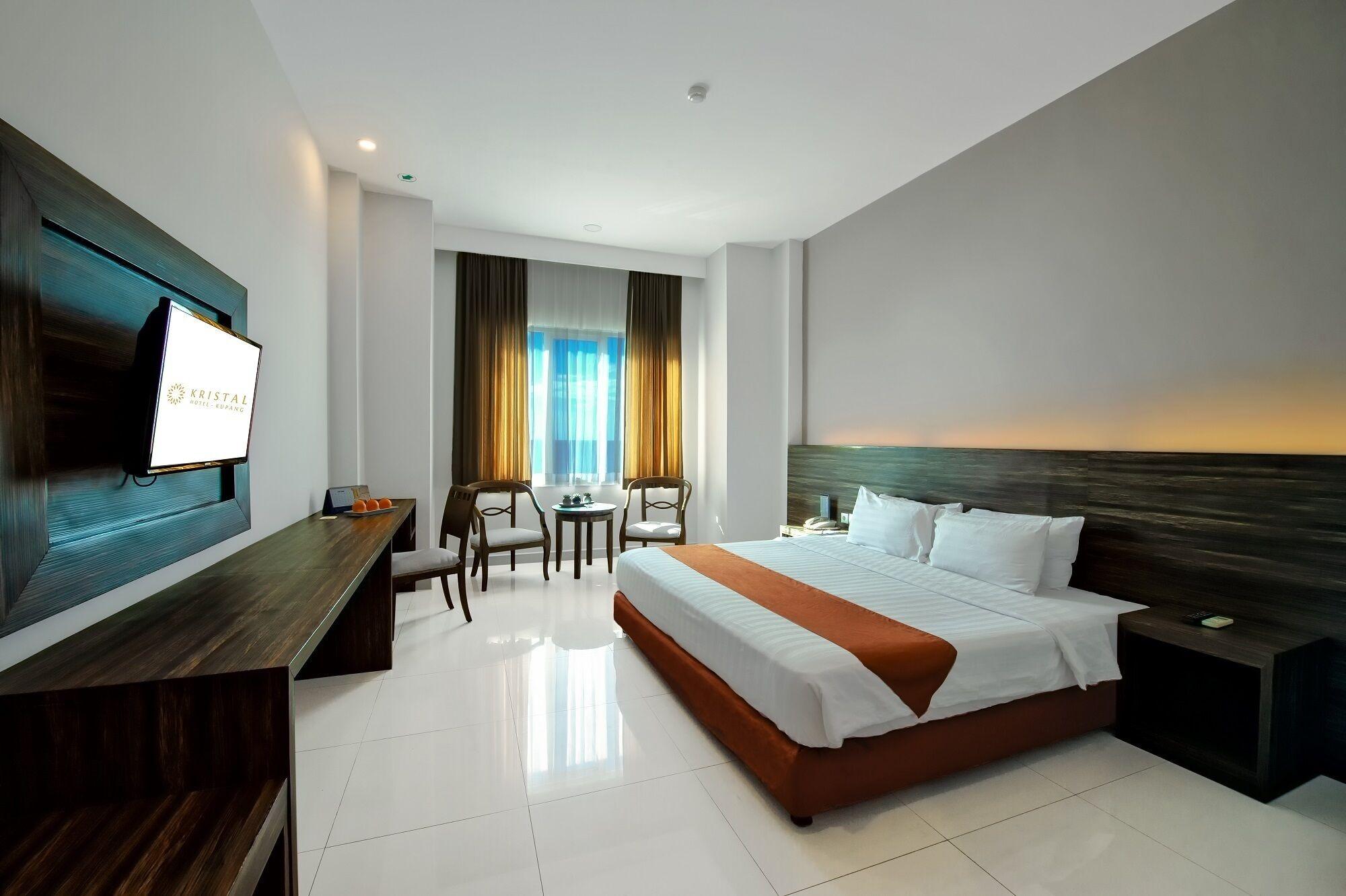 Kristal Hotel Kupang Kupang  Buitenkant foto